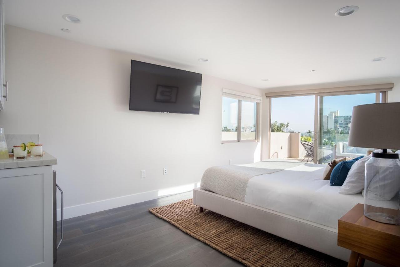 Iris By Avantstay - Modern W/ 3 Patios & Rooftop Views